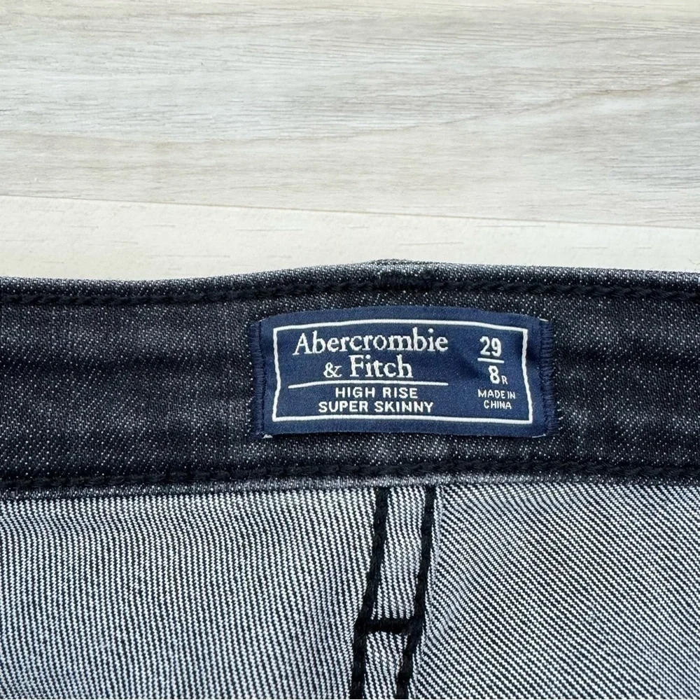 Abercrombie High Rise Super Skinny Gray Black Jean 8R /29